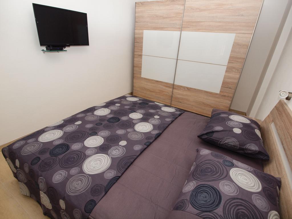Apartments Karlo Makarska Oda fotoğraf