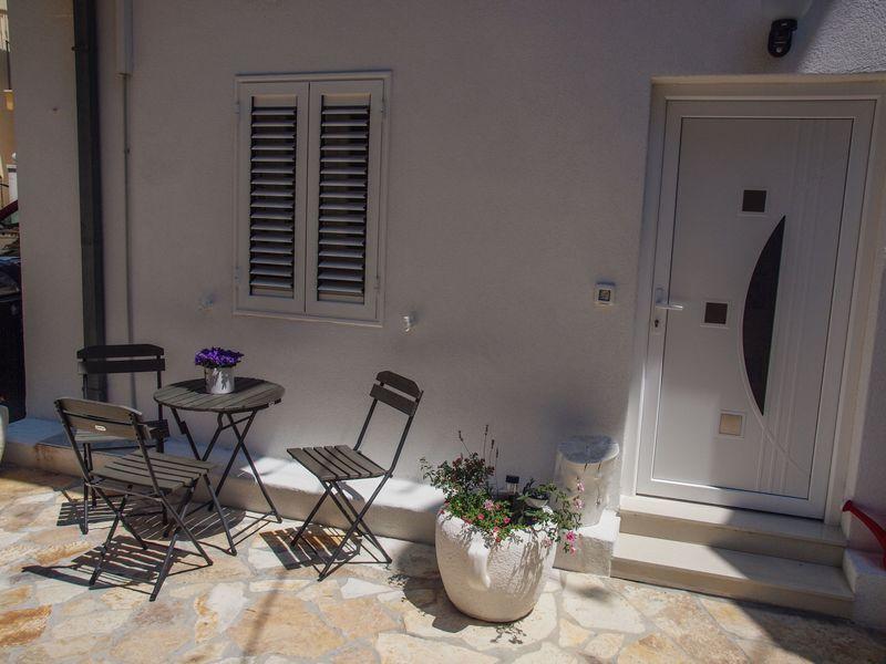 Apartments Karlo Makarska Oda fotoğraf