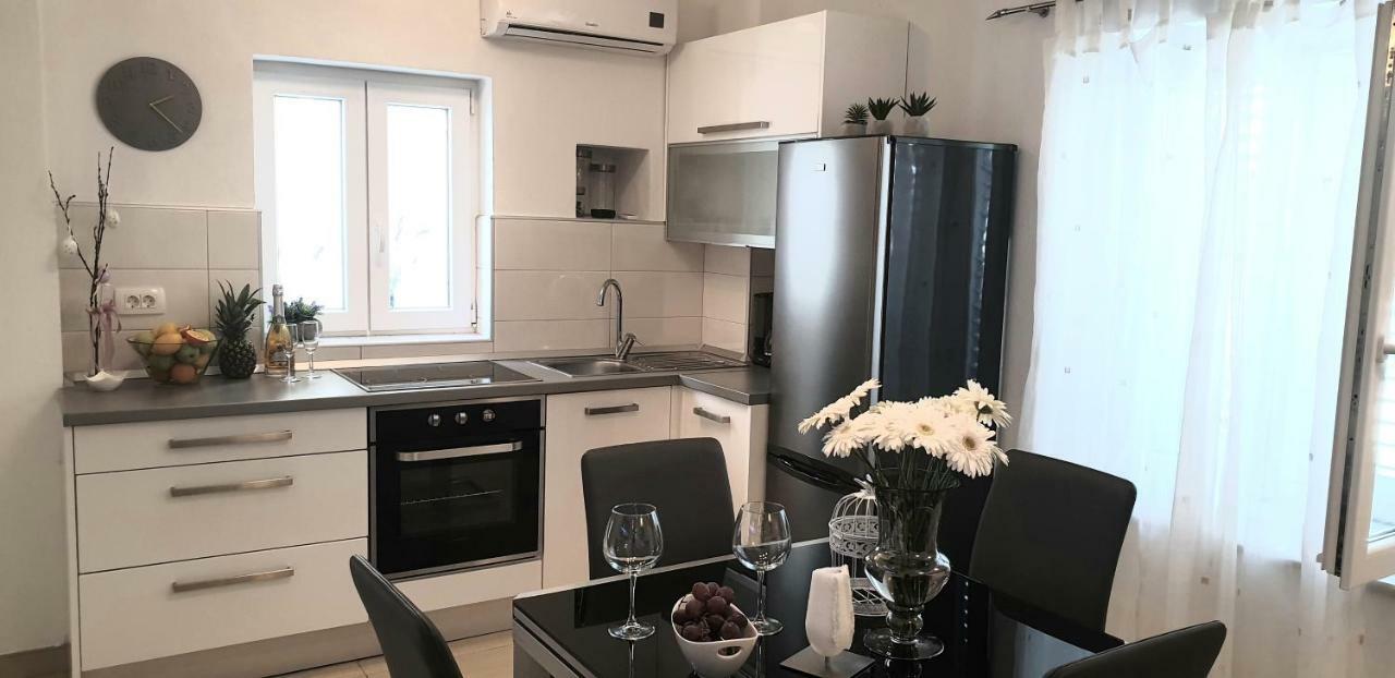 Apartments Karlo Makarska Dış mekan fotoğraf